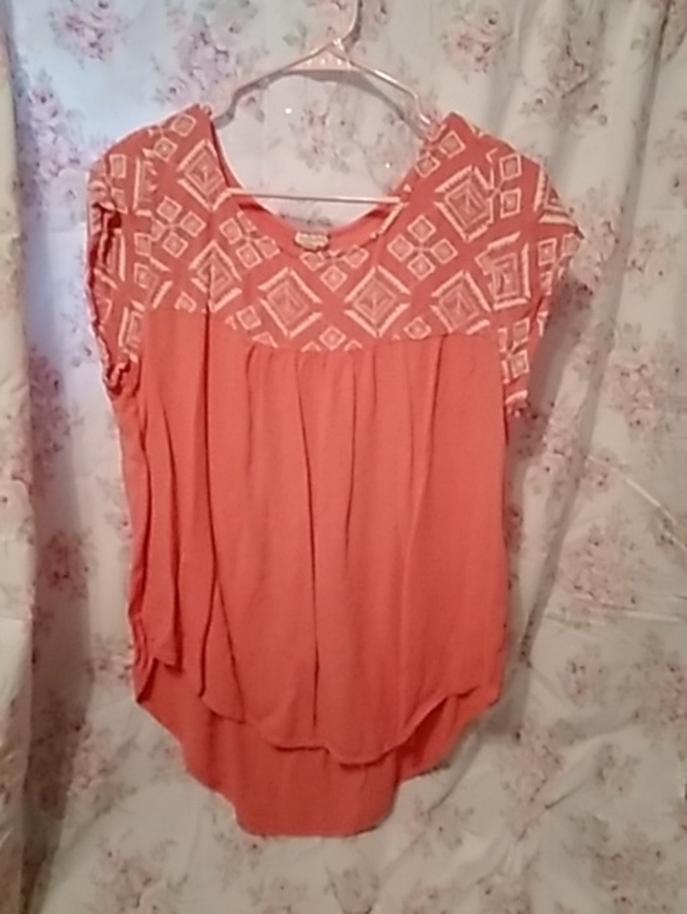 Eyeshadow Coral Geometric Yoke Tunic Top